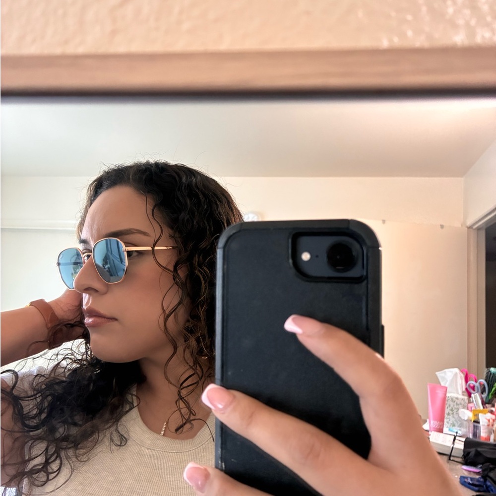 Quay Australia Gold & Pink Aviator Sunglasses - Picture 4 of 8